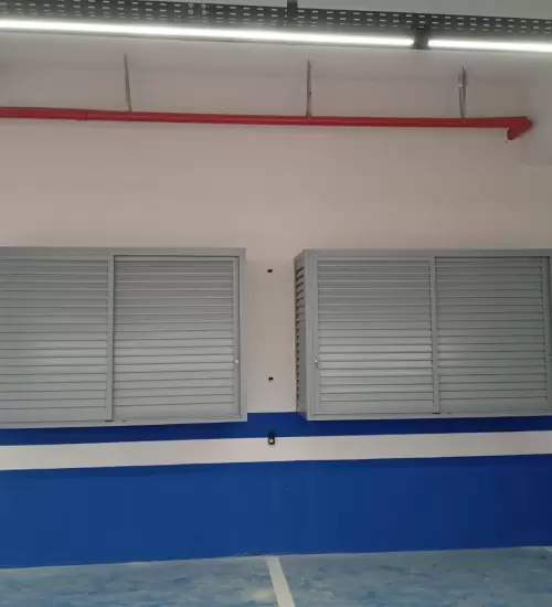 Armário Veneziana – Design Clássico e Funcional