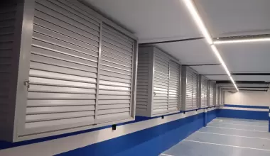 Armário Veneziana – Design Clássico e Funcional