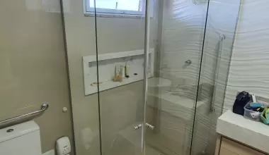 Box de Vidro – Moderno e Funcional