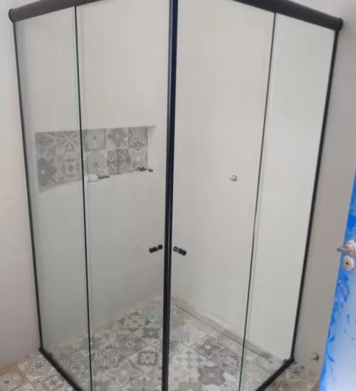 Box de Vidro – Moderno e Funcional